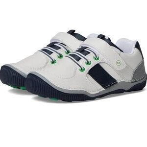 Toddler Shoes (wide toe) Size 7